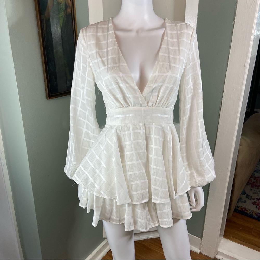Polly Dear Diamonds Playsuit White Deep V Romper Mini Dress Sz 4 Sheer Plaid